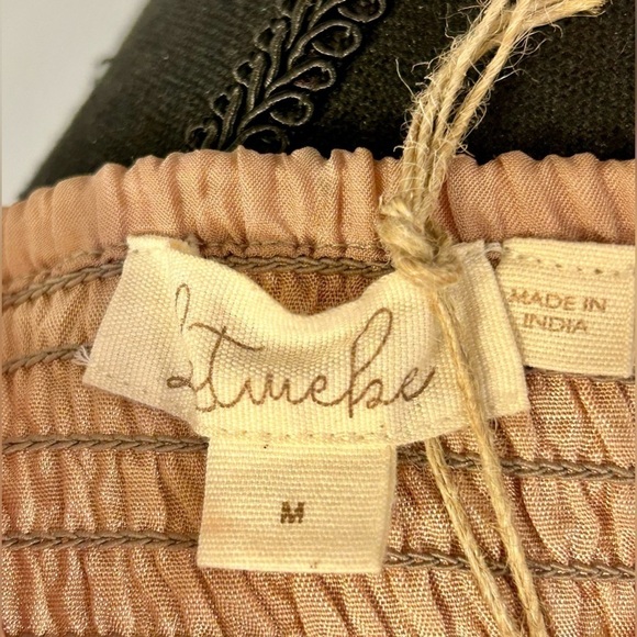 NWT Anthropologie Let Met Be Deep-V Dress in Neutral Motif Size Medium - Picture 13 of 16